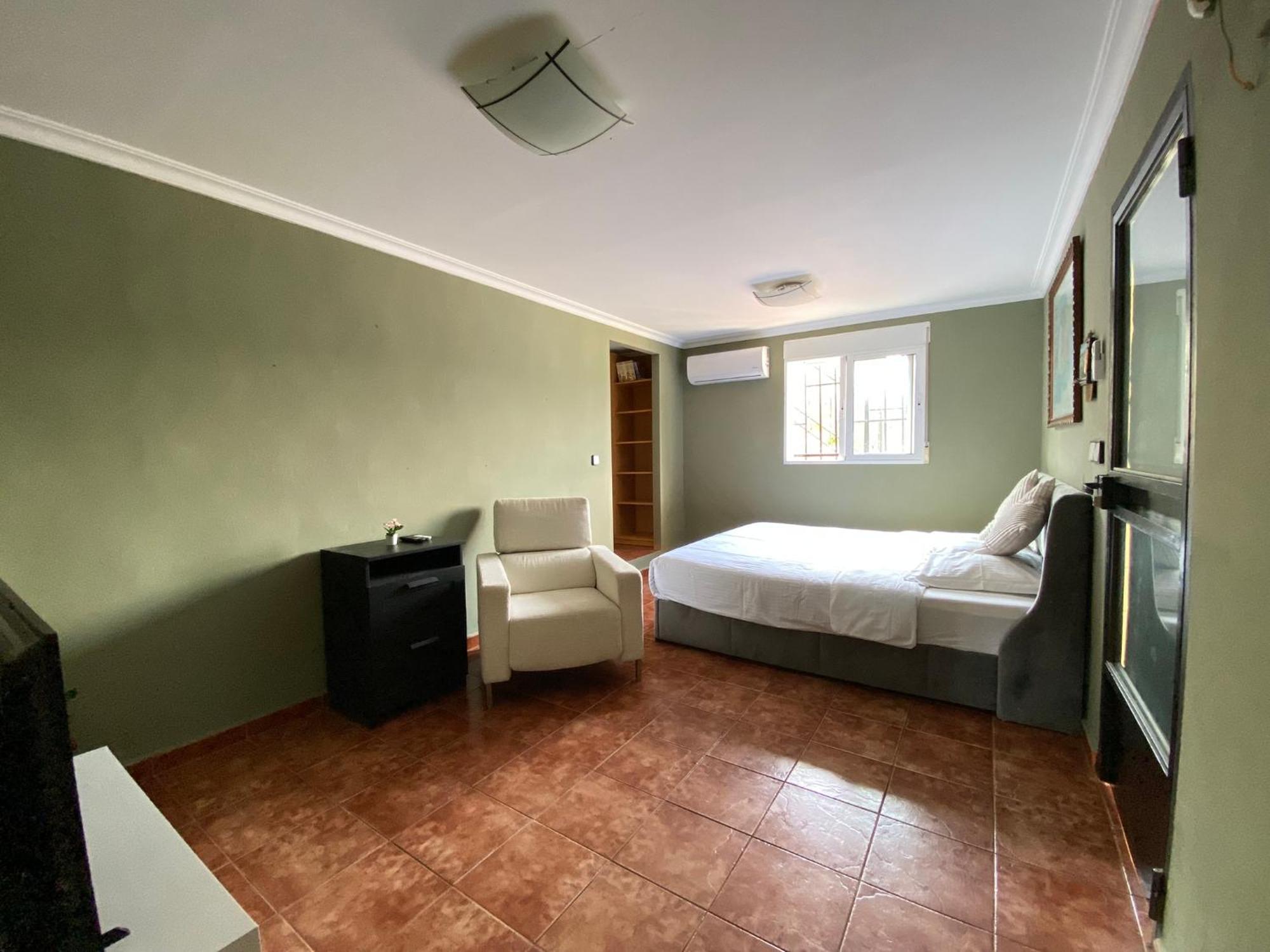 Guesthouse In Torrent Zewnętrze zdjęcie